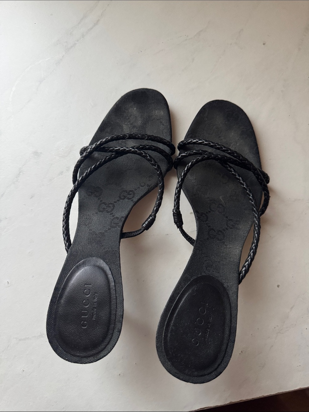 Gucci 🖤🖤🖤 Size 37 - Vintage Black Braided Strap Slide Sandals